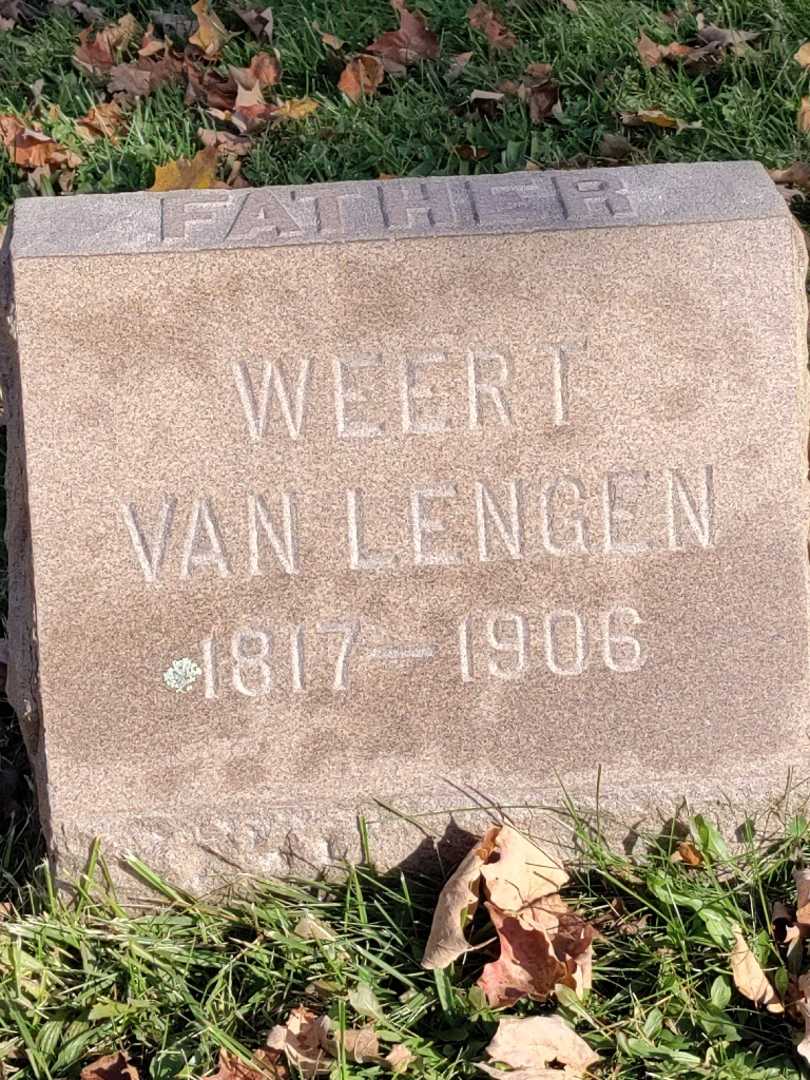 Weert Van Lengen's grave. Photo 3