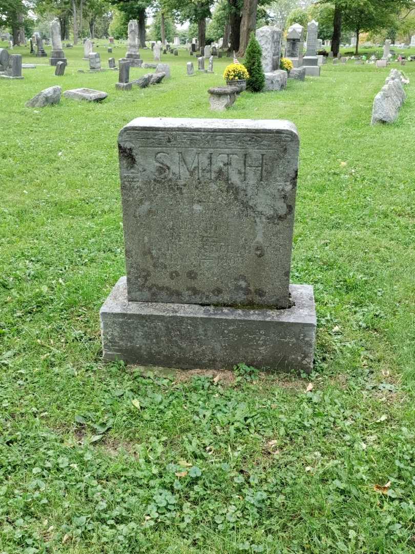 Charles Smith's grave. Photo 2