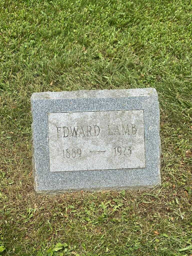 Edward Lamb's grave. Photo 3