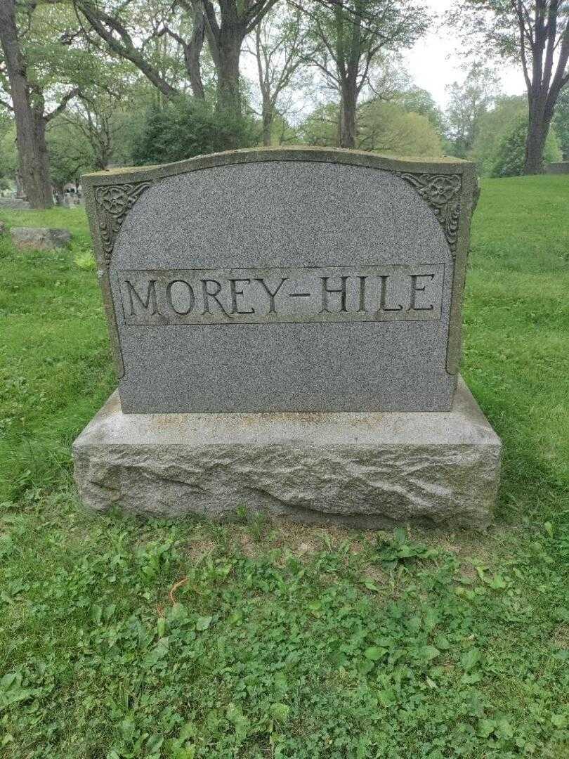 Jennie Hile's grave. Photo 4