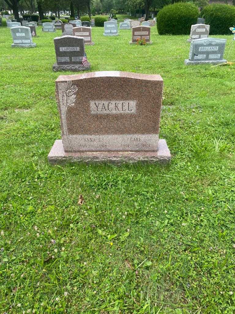 Carl Yackel's grave. Photo 2
