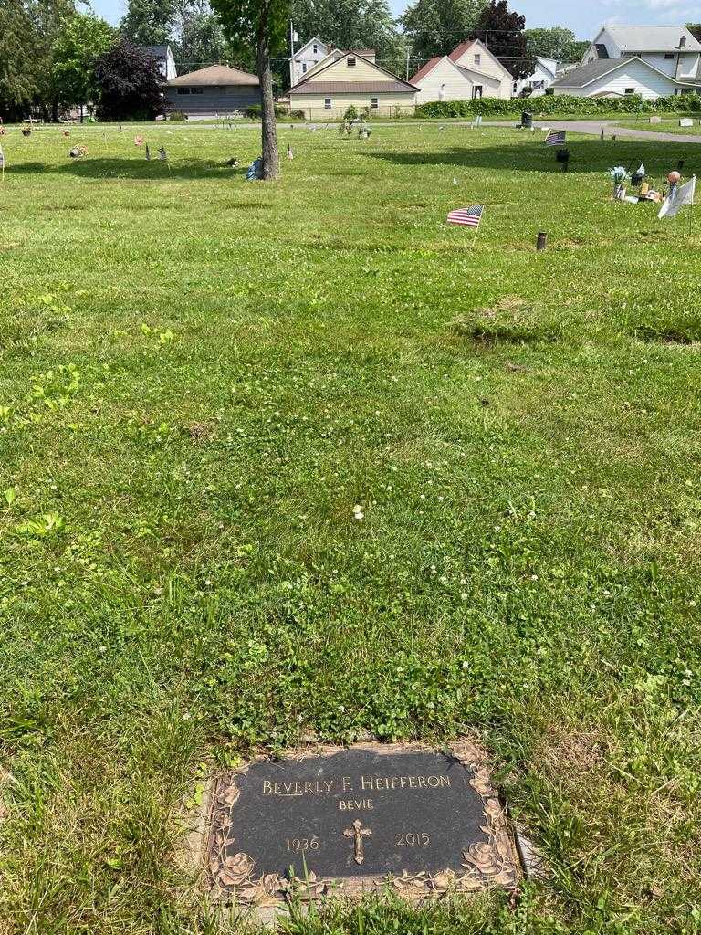 Beverly F. Heifferon's grave. Photo 2