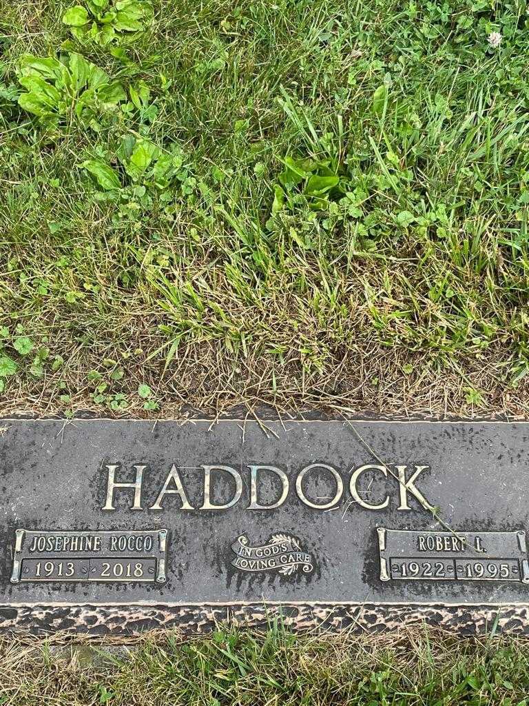 Robert L. Haddock's grave. Photo 3
