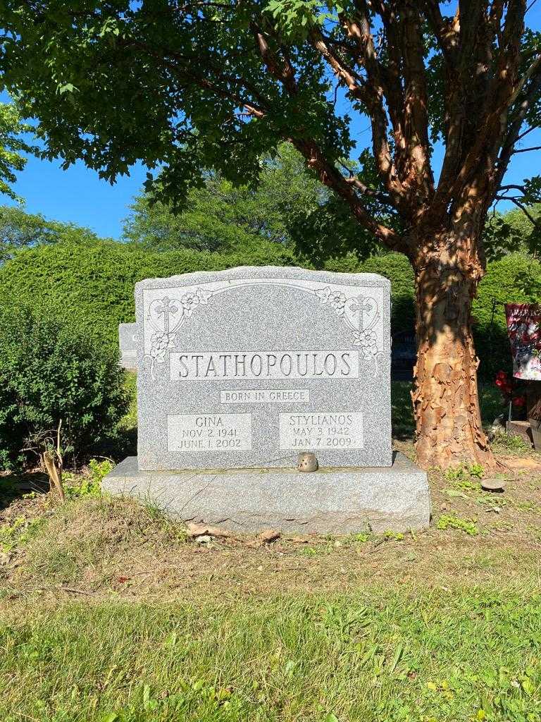 Gina Stathopoulos's grave. Photo 2