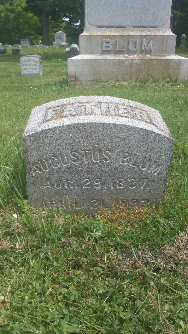 Augustus Blum's grave. Photo 3