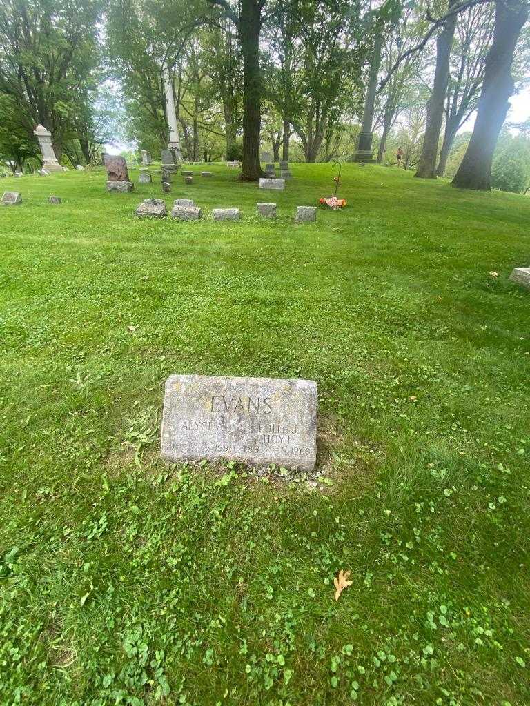 Alyce A. Evans's grave. Photo 1