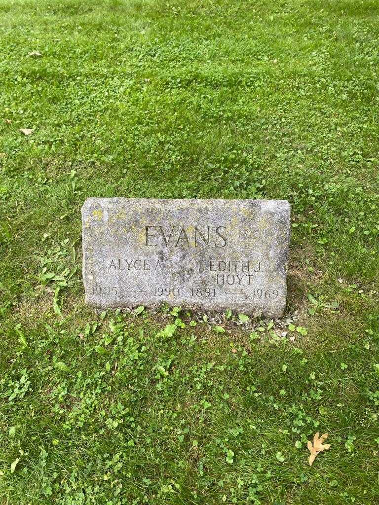 Alyce A. Evans's grave. Photo 2