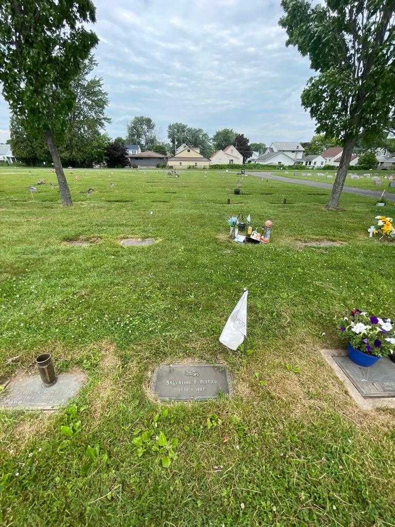 Salvatore F. Nistico's grave. Photo 1