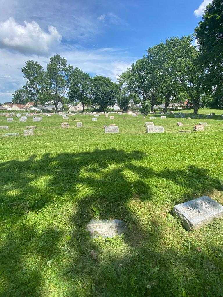 Dorothy J. Johnson's grave. Photo 1