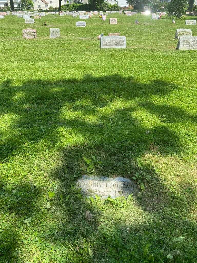 Dorothy J. Johnson's grave. Photo 2