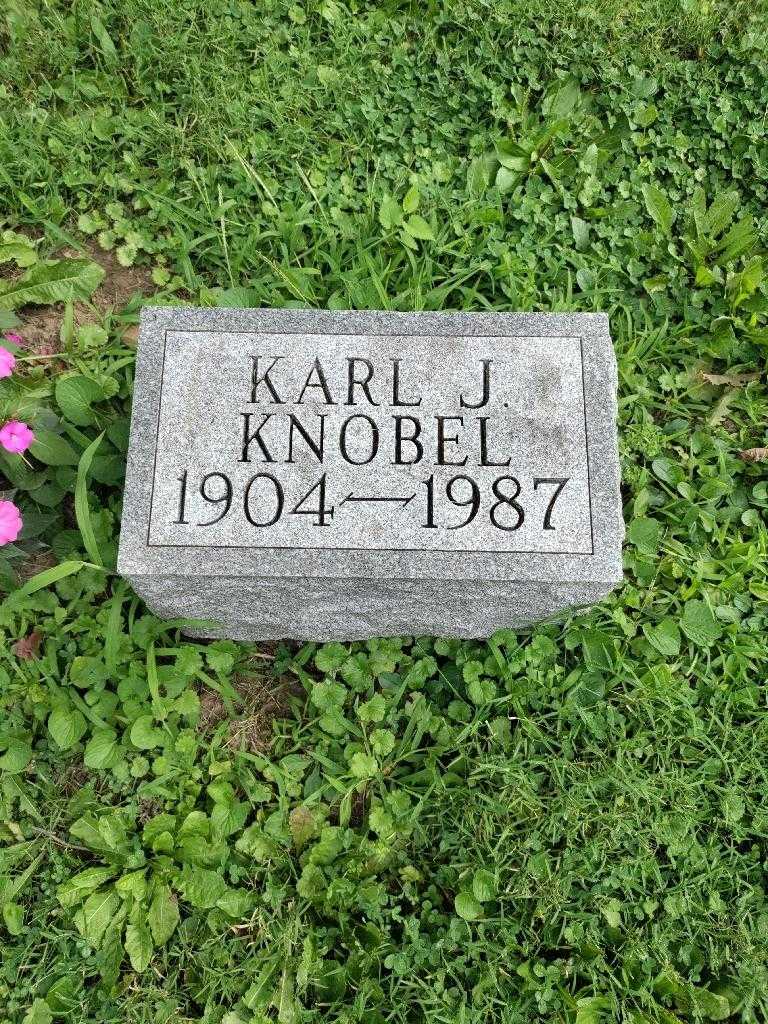 Karl J. Knobel's grave. Photo 3