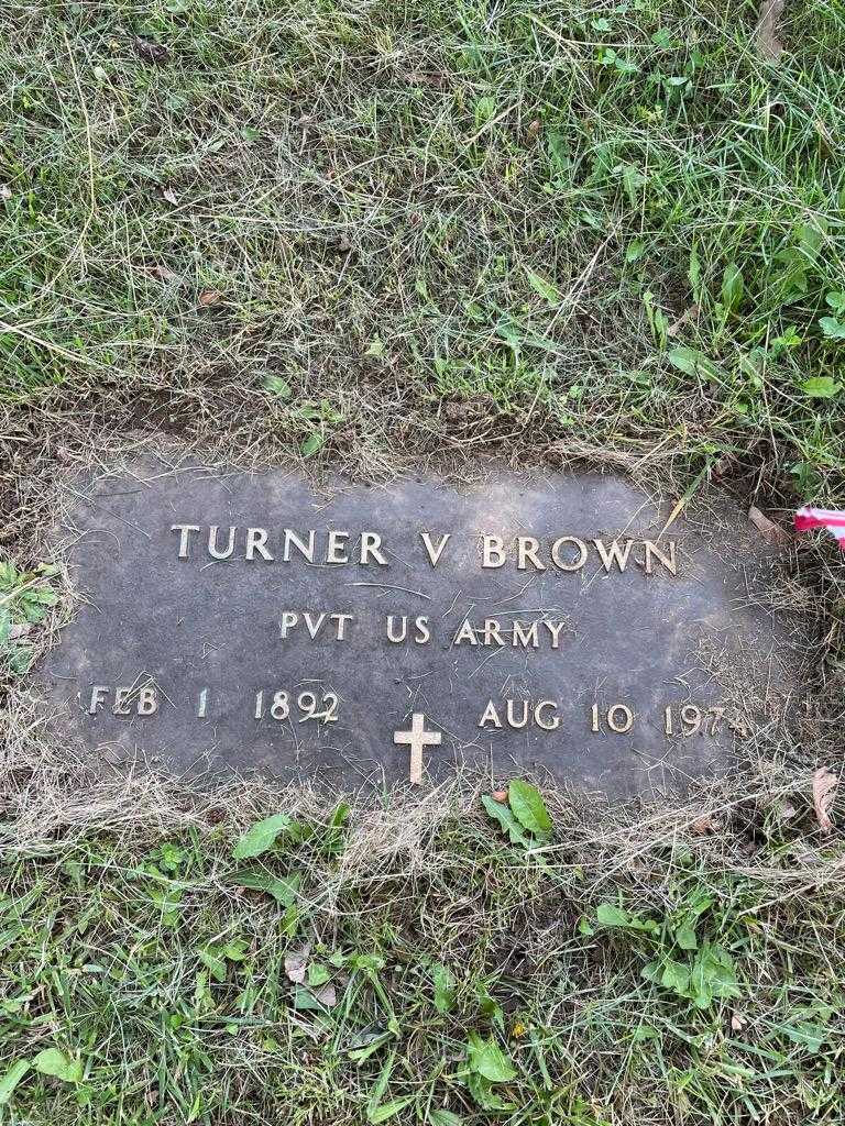 Turner V. Brown's grave. Photo 3