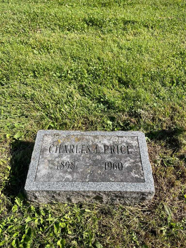 Charles L. Price's grave. Photo 2